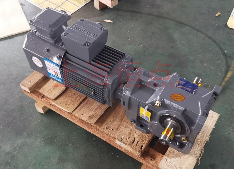 K37系列減速機輸入配變頻電機，輸出雙軸A+B 實物照片