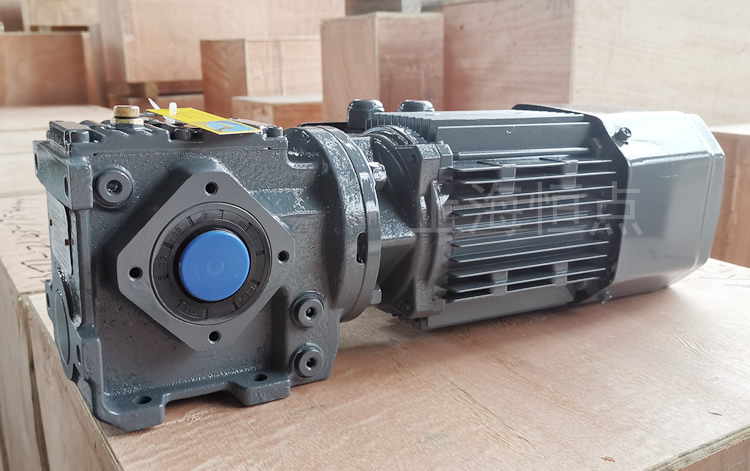 SA37系列減速機，配電機，灰色油漆 實物照片