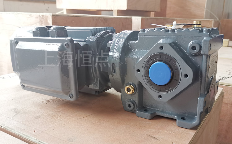 SA37系列減速機，配電機，灰色油漆 實物照片