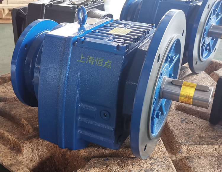 RF87減速機，輸入配法蘭B5端蓋，立式法蘭輸出，實物照片